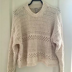 FOREVER 21 brand cropped crochet style sweater size M